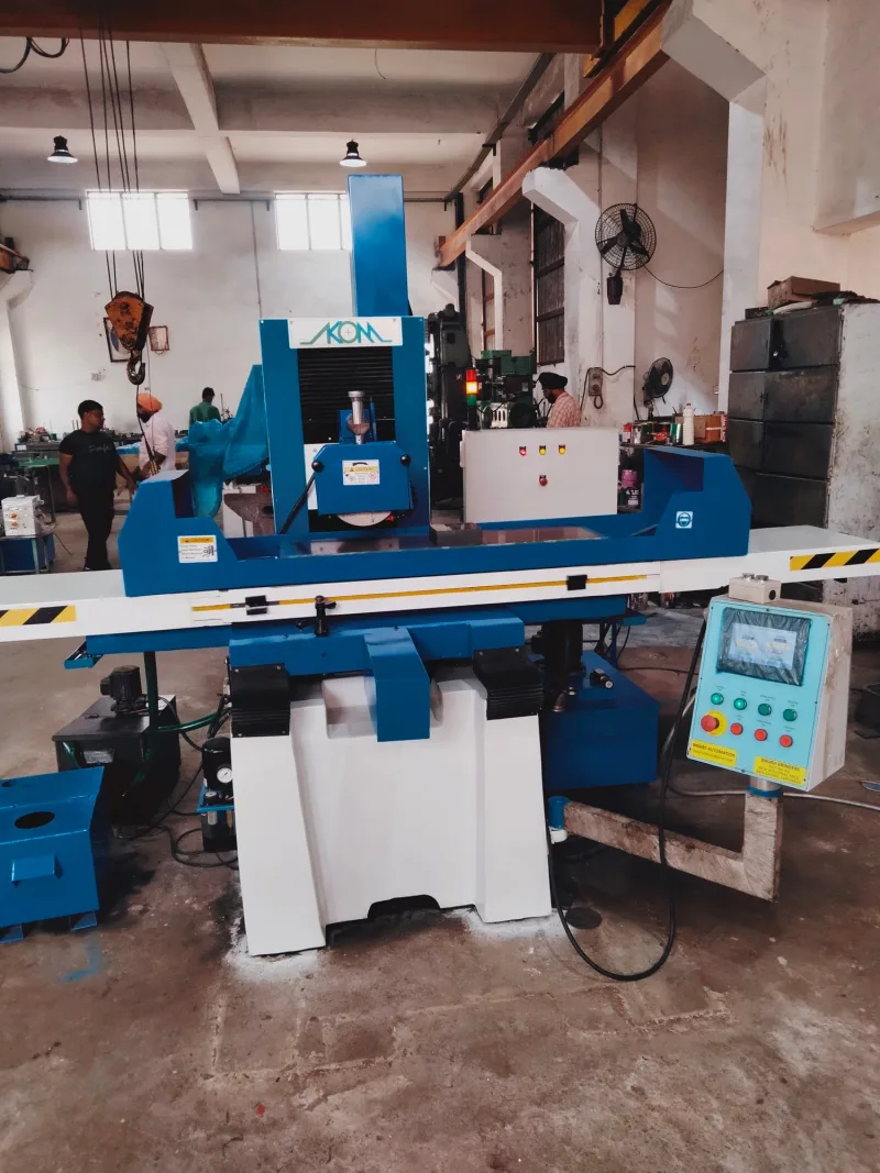 Surface grinding machine
